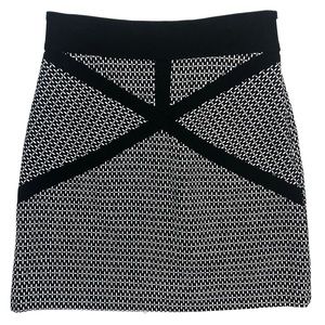 by SMITH Black & White Mini Skirt Size 6